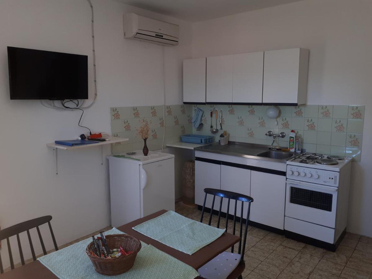 Apartments With A Parking Space Zavala, Hvar - 8912 Ngoại thất bức ảnh
